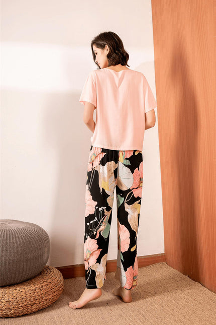 Vaalea Vaaleanpunainen Kukallinen Satiini Pyjama