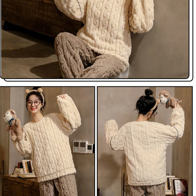 Naisten Beige Pehmoinen Pyjama