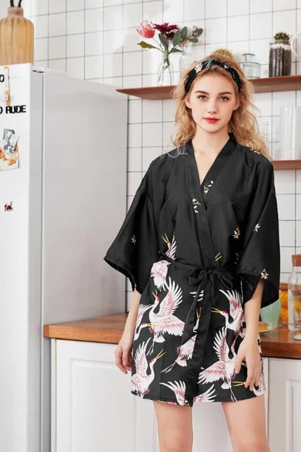 Musta Kevyt Kimono