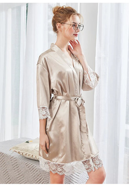 Samppanja Kimono
