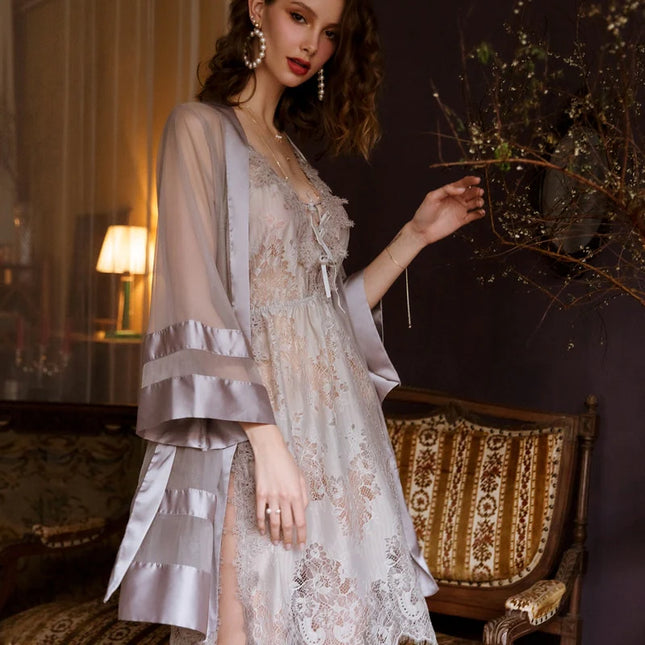 Pitkä Ilmava Yömekko