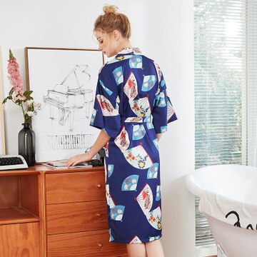 Pitkä Kimono Mekko