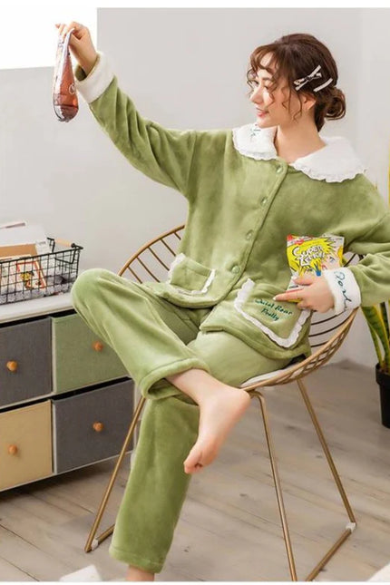 Pistaasinvihreä Pyjama