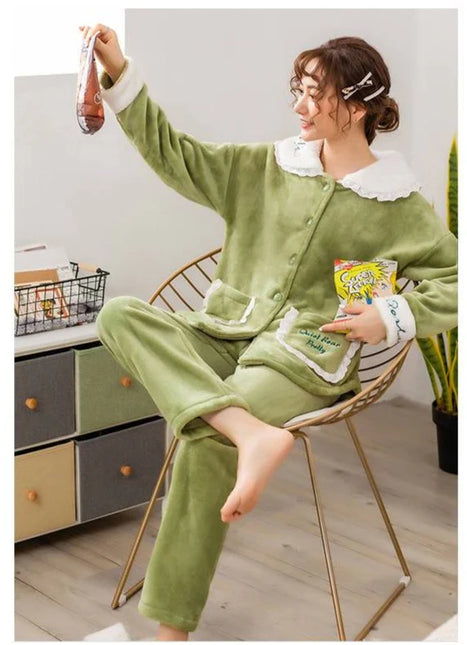 Pistaasinvihreä Pyjama