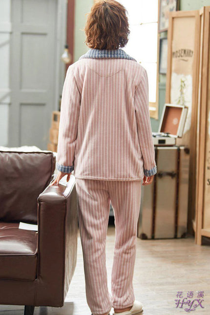 Raidallinen Pehmoinen Pyjama