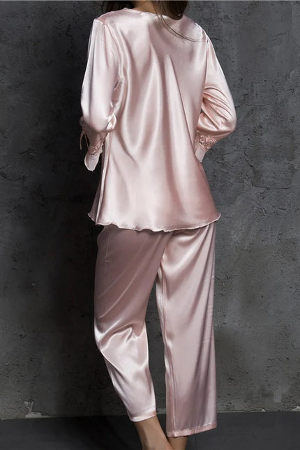 Vaaleanpunainen Satiini Pyjama