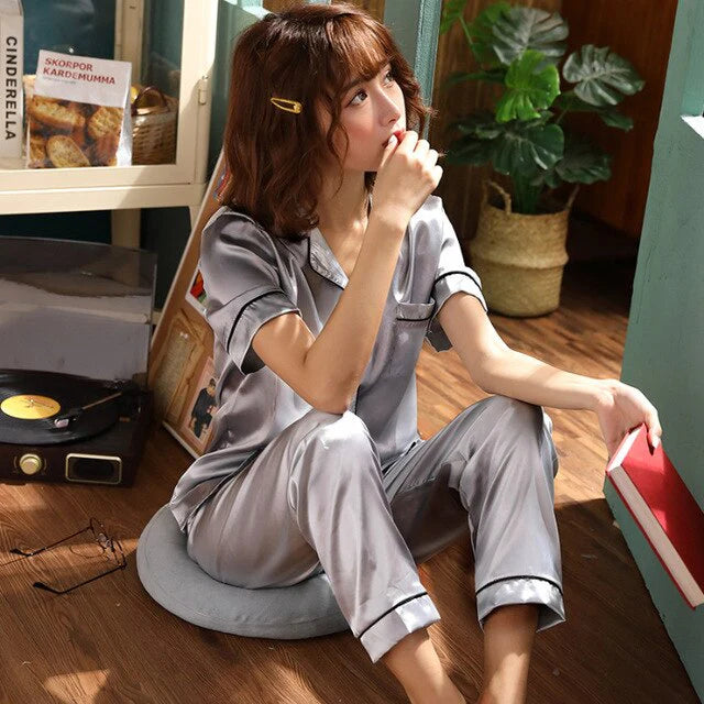 Pyjama Satin Gris Léger