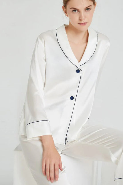 Valkoinen Silkki Pyjama
