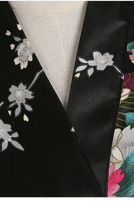 Kiiltävä Kimono