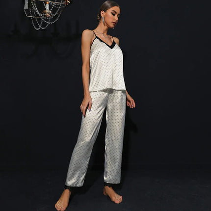 Pyjama chic à pois noir et blanc